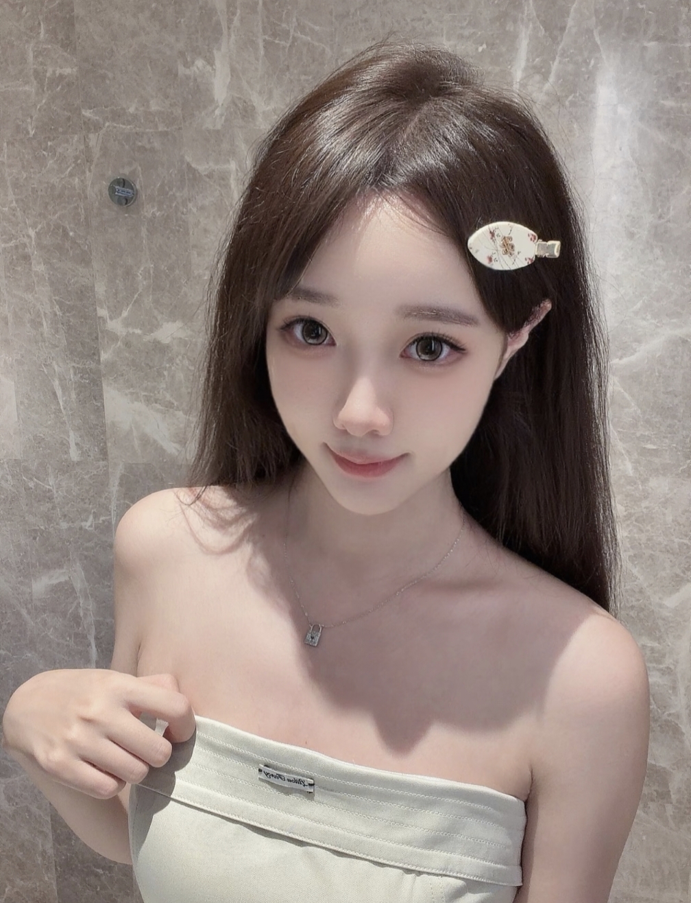 15A2BA1D40C125AA5F6CBF7E16E5D9F3.jpg