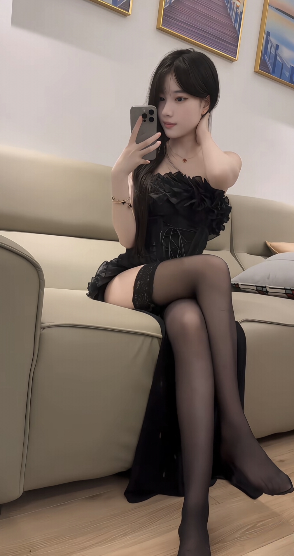 E6B5B5EE522712B7742CAE6863427F63.jpg