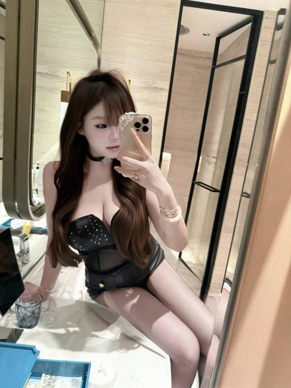72AE942D15369AF1866325BAF5A1BB75.jpg